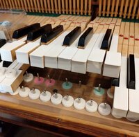 Pleyel Pianino 1900 - dressage du clavier, enfoncements