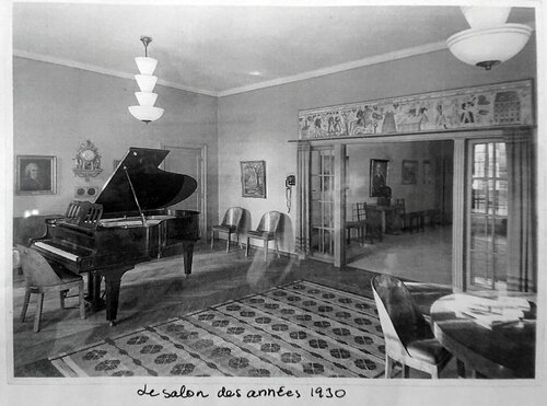 Malsmjö en 1930 - Voici le piano dans le même salon au début des années trente, peu de temps après la construction du bâtiment de la Maison des Étudiants suédois à la Cité Internationale