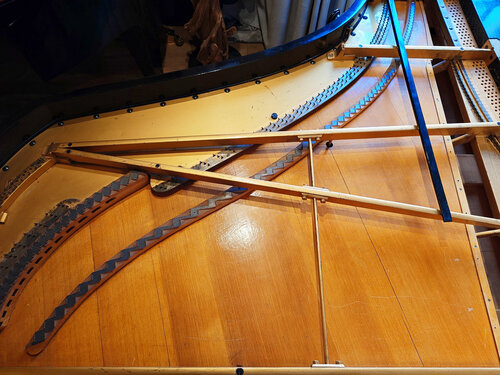 Pleyel 3bis de 1890 - fentes de table