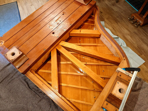 Pleyel modèle F 1931 - vernis dessous de table d'harmonie