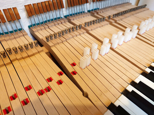 Pleyel modèle F 1931 - garnitures de mortaises neuves