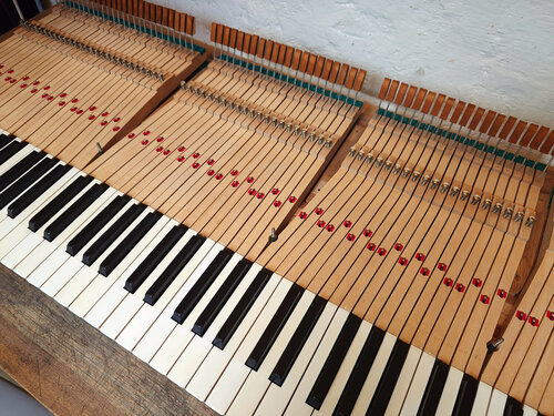 Pleyel modèle F 1931 - clavier prêt pour le dressage et le réglage