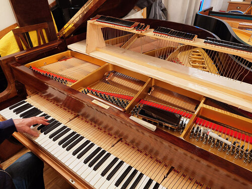 Pleyel modèle F 1931 - remise en place des étouffoirs et réglage