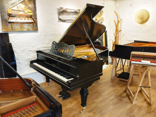 Pleyel modèle 3 noir - piano prêt pour la livraison