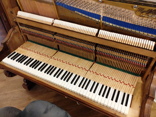 Pleyel Pianino 1900 - réglage mécanique et dressage terminés