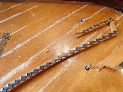 Steinway A-188 de 1901 - fin de collage des flipots