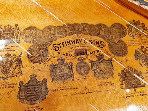 Steinway A-188 de 1901 - première passe de vernis